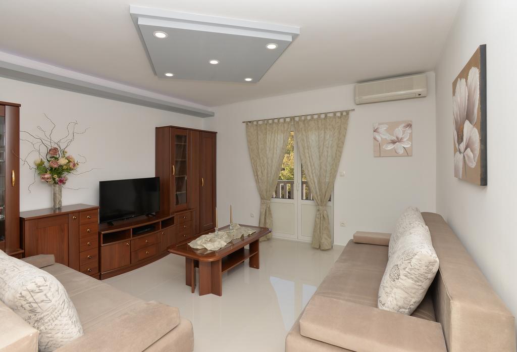 Ivana Apartments มาคาร์สกา ภายนอก รูปภาพ