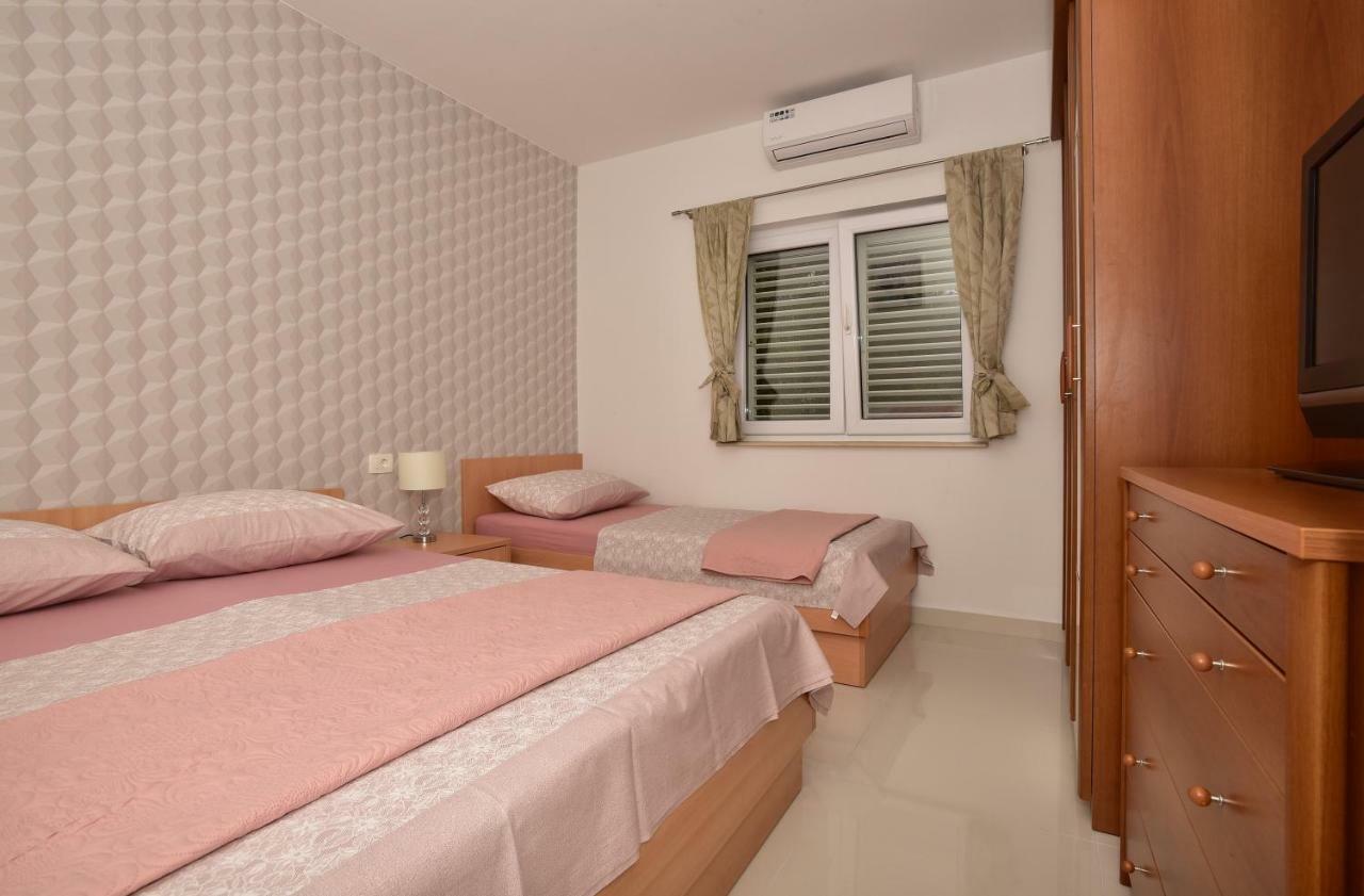 Ivana Apartments มาคาร์สกา ภายนอก รูปภาพ