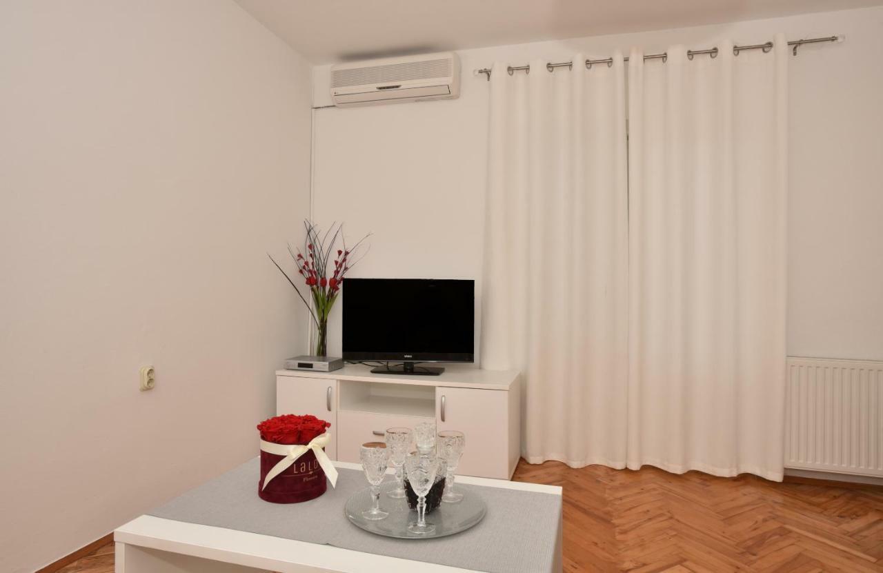 Ivana Apartments มาคาร์สกา ภายนอก รูปภาพ